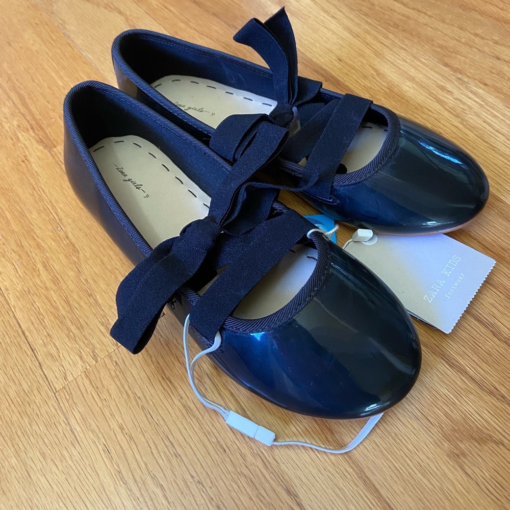 New Zara Patent finish ballet flats